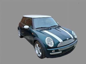 Vrakbiler auto Mini Cooper Mini One/Cooper (R50), Hatchback, 2001 / 2007 1.6 16V Cooper 2003/12