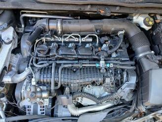 Volvo V-40 V40 (MV), Hatchback 5-drs, 2012 / 2019 2.0 D2 16V picture 22