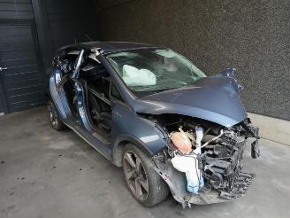 Vrakbiler auto Ford Fiesta Fiesta 7, Hatchback, 2017 1.0 EcoBoost 12V 100 2019/1