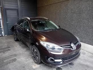 Vrakbiler auto Renault Mégane Megane III Grandtour (KZ), Combi 5-drs, 2008 / 2016 1.2 16V TCE 130 2014/4