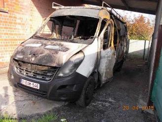 skadebil bromfiets Renault Master 2300cc diesel 2013/1