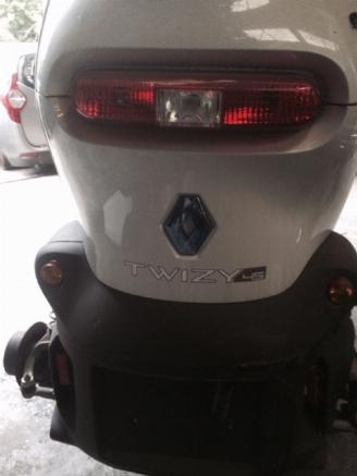 Uttjänta bilar auto Renault Twizy  2012/1