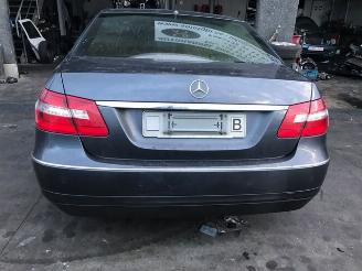 Vrakbiler auto Mercedes E-klasse EW212 - DIESEL - 2200 CC - AUTOMAAT 2011/1
