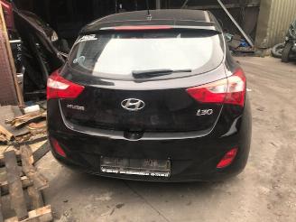 Uttjänta bilar auto Hyundai I-30 DIESEL - 1600CC - 6VIT 2016/1