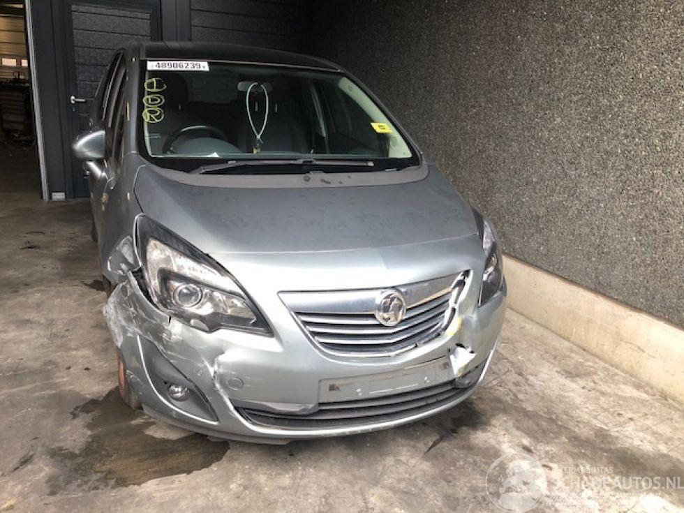 Opel Meriva 1700cc - diesel - 2014