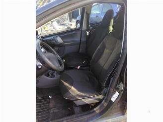 Peugeot 107 107, Hatchback, 2005 / 2014 1.0 12V picture 5