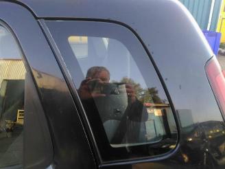 Suzuki Ignis Ignis (FH), Hatchback, 2000 / 2005 1.3 16V picture 27