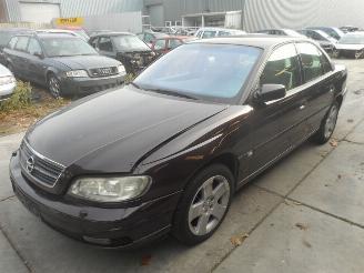 Coche siniestrado Opel Omega  2001/1