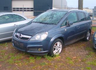 disassembly passenger cars Opel Zafira  2006/1