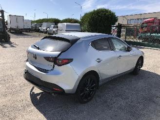 Mazda CX-3 2.0 SKYACTIV X picture 3