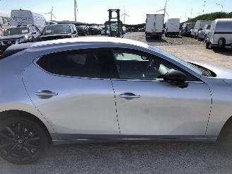 Mazda CX-3 2.0 SKYACTIV X picture 11