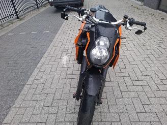 KTM 990 Super Duke  picture 3