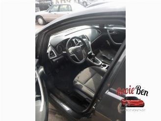 Opel Astra Astra J (PC6/PD6/PE6/PF6), Hatchback 5-drs, 2009 / 2015 1.6 16V Ecotec picture 16