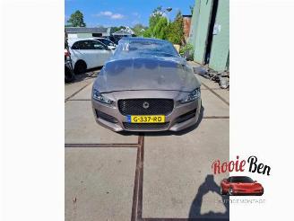 Uttjänta bilar auto Jaguar XE XE, Sedan, 2015 2.0 200 Turbo 16V 2016/5