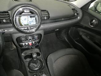 Mini Cooper ONE CLUBMAN picture 11