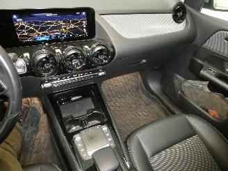 Mercedes B-klasse 1.5D  180D picture 10