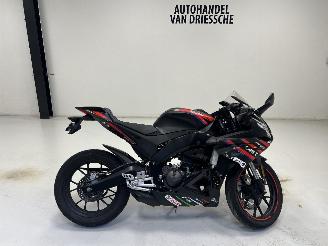 Aprilia RS 125 RACING picture 2