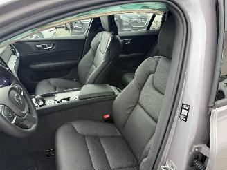 Volvo V-60 Volvo V60 B4 Kombi Core MildHybrid picture 8