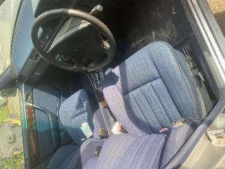 Mercedes 200-serie E 220 COMBI picture 7