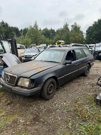 Mercedes E-klasse E 250 D 1989/1