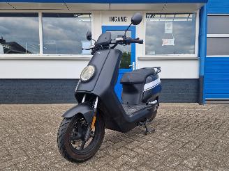 NIU  N1S BROMSCOOTER picture 7