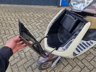 Peugeot  VIVACITY picture 18