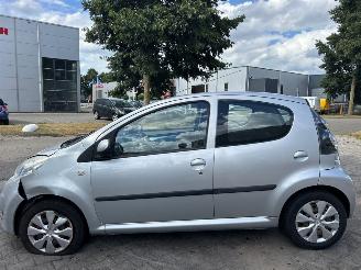 Citroën C1 1.0 12V Hatchback  Benzine 998cc 50kW (68pk) FWD 2005-06/2014-09 (PMCFA; PMCFB; PNCFA; PNCFB) 1KRFE; CFB; 384F; CFA picture 3