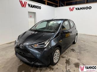 Vrakbiler auto Toyota Aygo  2020/6