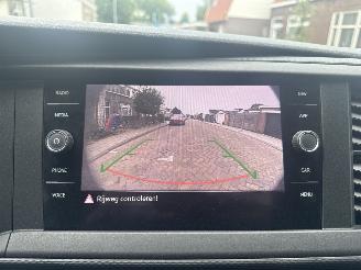 Volkswagen Transporter 2.0 TDI L1H1 28 Bulli picture 29