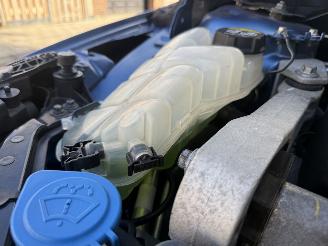 Volvo V-40 2.0 T4 R DESIGN Sport picture 22